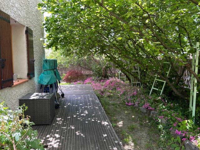 Maison familiale de 98 m² avec jardin, garage et carport à Digne les Bains