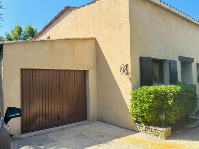 A vendre, Manosque, Maison Familiale avec piscine, 5 chambre. 173m² Manosque