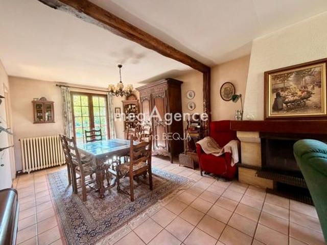 Maison familiale 6 pièces – Village avec commerces, à proximité de la gare de Sens