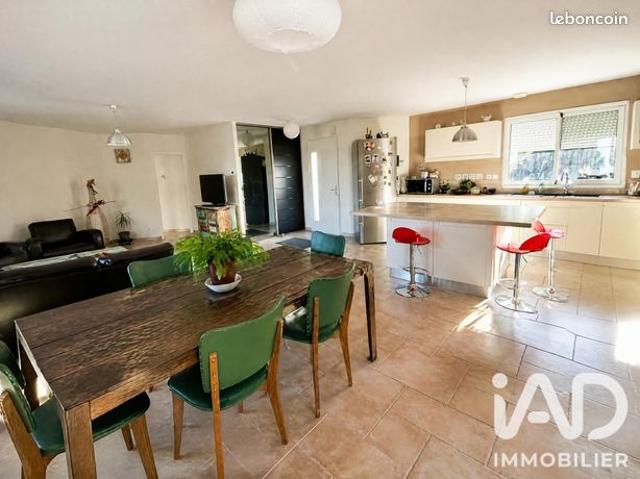 Maison familiale 6 pièces 131 m²