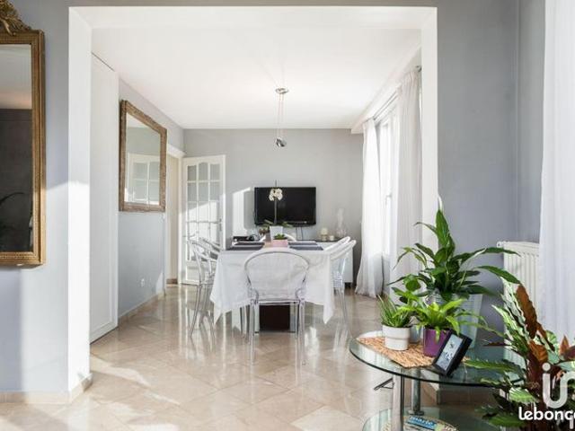 Maison familiale 6 pièces 249 m²