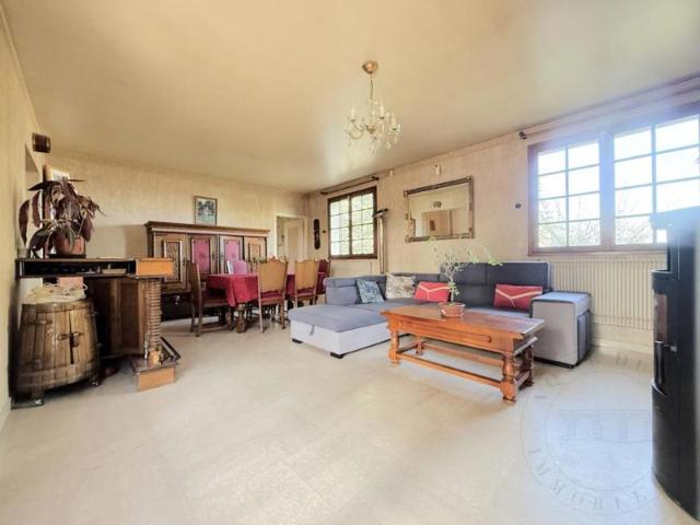 Maison Familiale 6 Pièces 3 Chambres VAUGNERAY