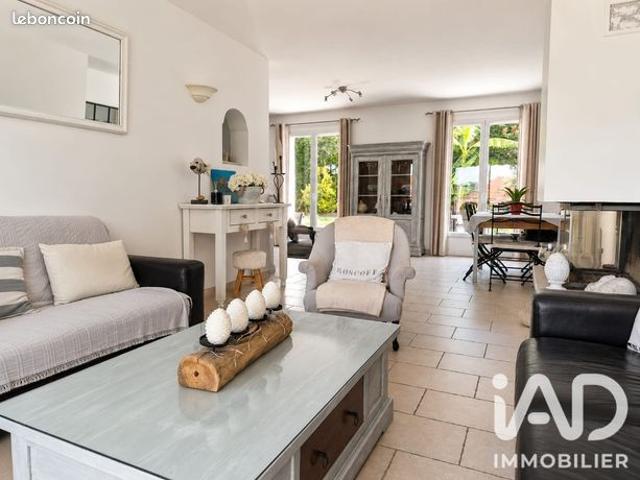 Maison familiale 7 pièces 151 m²