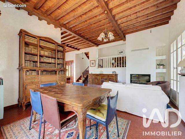Maison familiale 7 pièces 215 m²