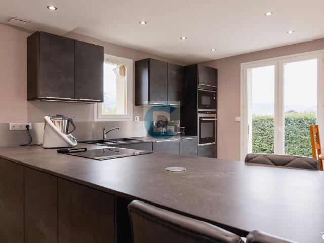 Maison individuelle 200 m2 6 chambres Terrain 1162 m2 Vue montagnes Marignier
