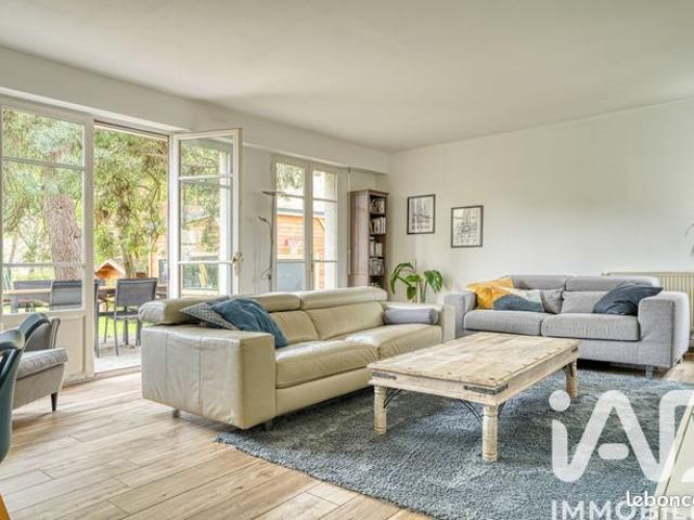 Maison familiale 8 pièces 211 m²