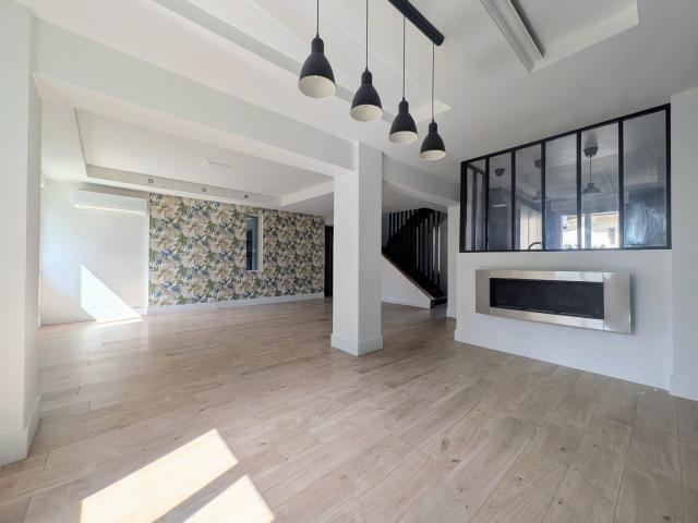 Maison familliale 7 pièces 220 m2