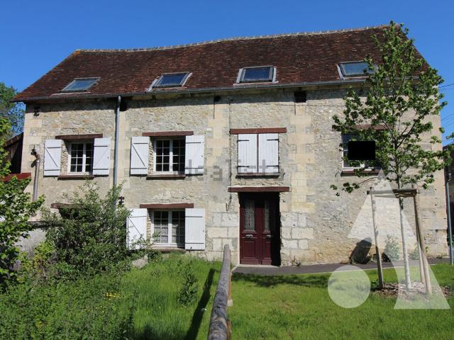 Maison, Fitz James