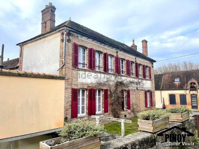 Maison, Flagy