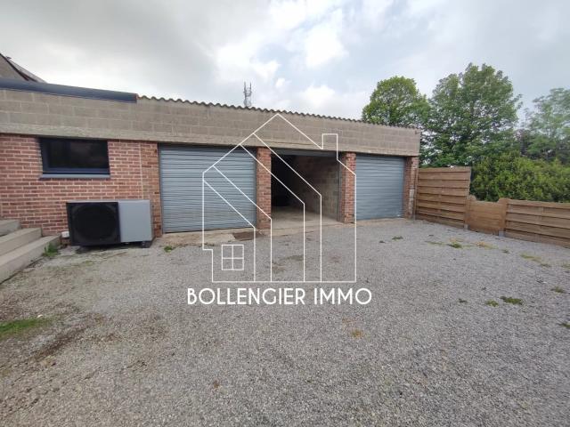 Maison Flamande semi mitoyenne et ses 3 garages