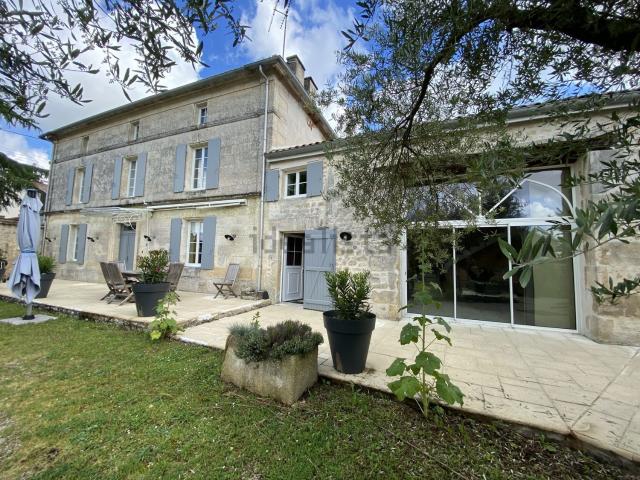 Maison, Fléac