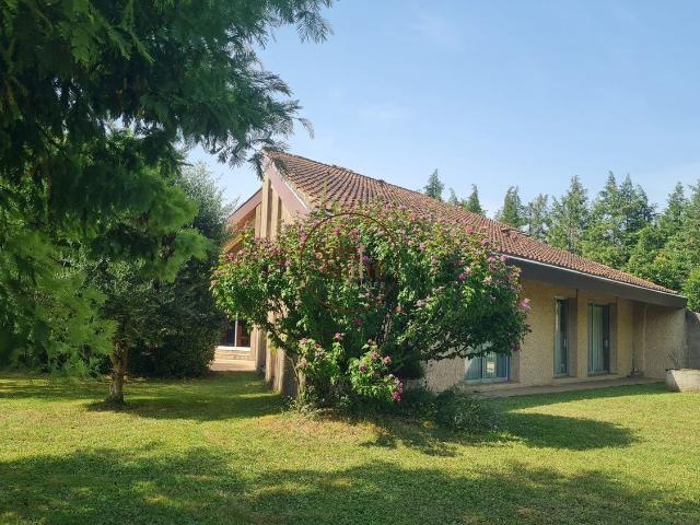 Maison, Fléac