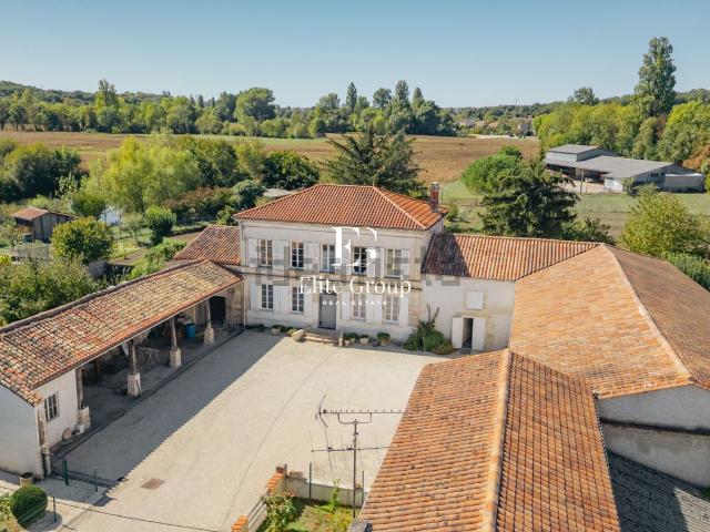 Maison, Fléac