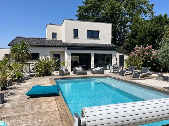 Maison, Drémil Lafage
