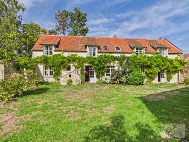 Maison, Francières