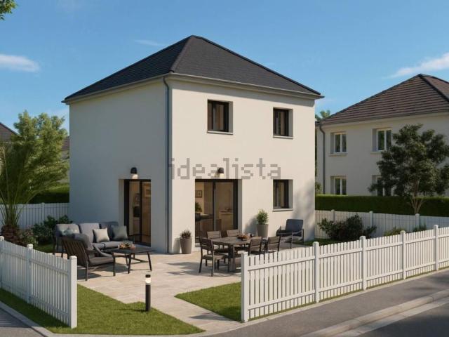 Maison, Frénouville