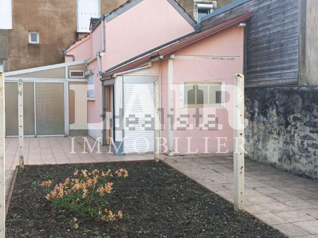 Maison, Fresnay sur Sarthe