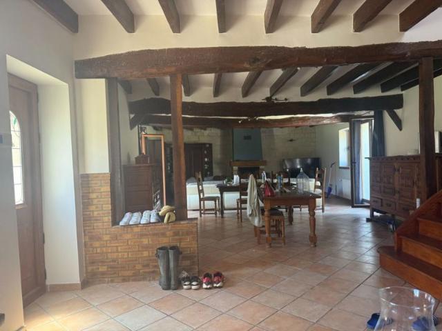 Maison Fresnoy En Thelle 9 pièce s 2320 m2