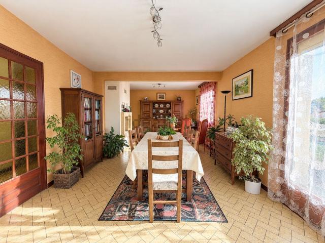 Maison, Fretigney et Velloreille