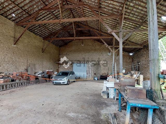 Maison, Houdan