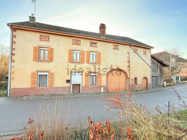 Maison, Housseras