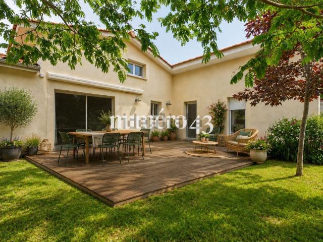 Maison, Hourtin