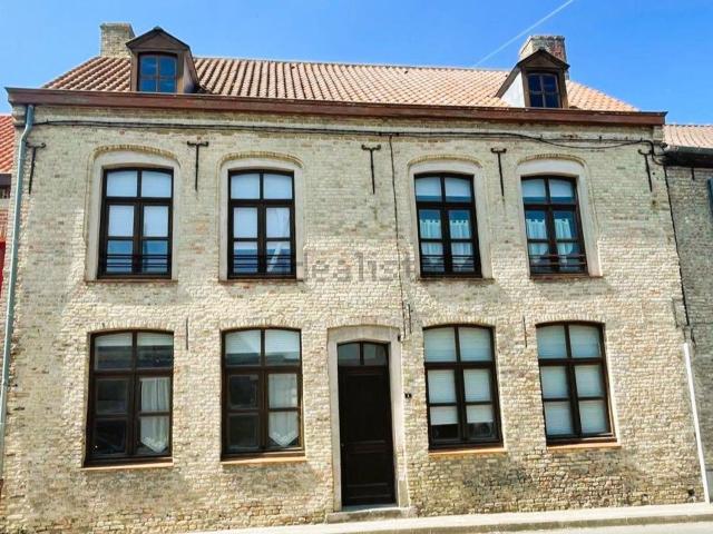 Maison, Hondschoote