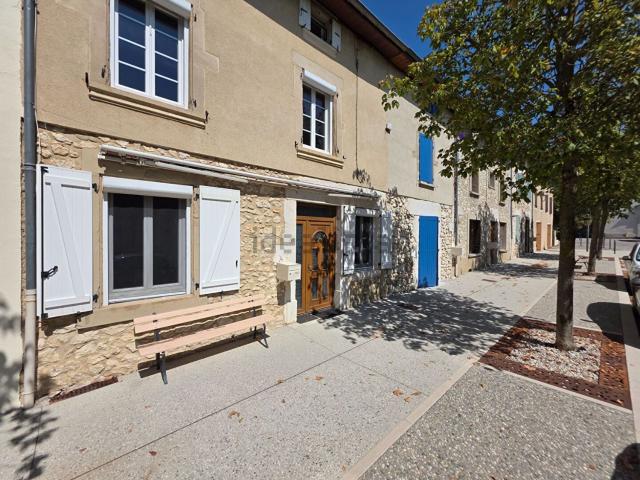 Maison, Hostun