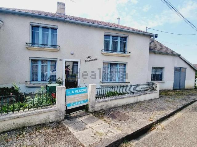 Maison, Haute Amance