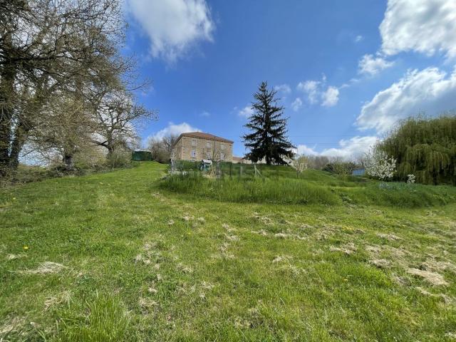 Maison, Hauterives