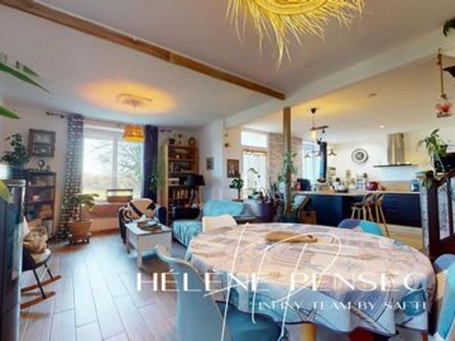 Maison + Hangar + Bâtisse à rénover + Dépendances sur 4 555 m² de terrain. visite virtuelle disponible