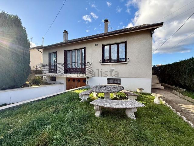 Maison, Hénonville