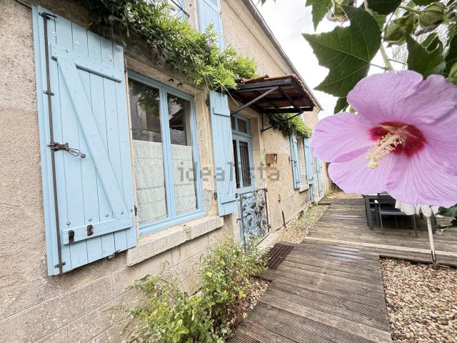 Maison, Herry