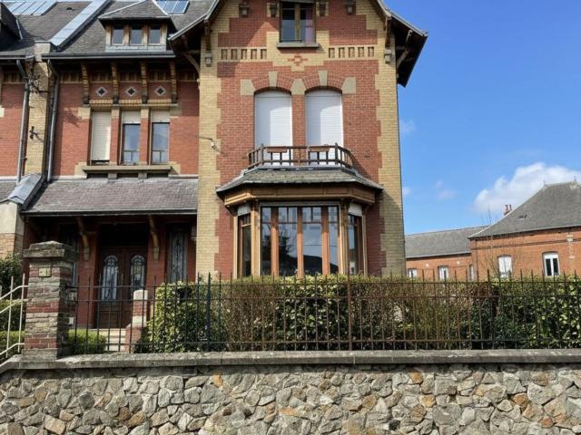 Maison, Hirson