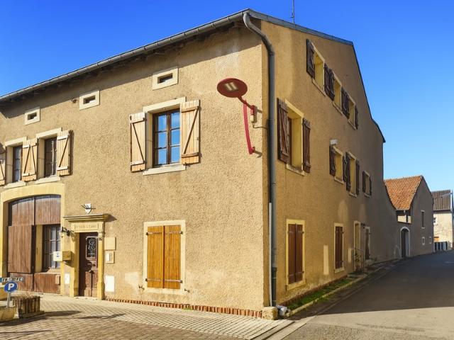Maison historique de caractère – 350 m² + granges 200 m² au sol KOENIGSMACKER 57