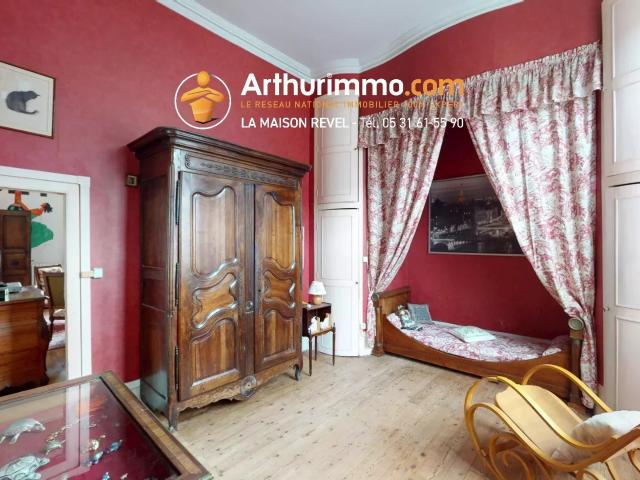 Maison historique du XVIIe siècle avec garage, jardin et ann. 309m² Revel