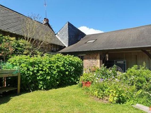Maison historique et son annexe habitable