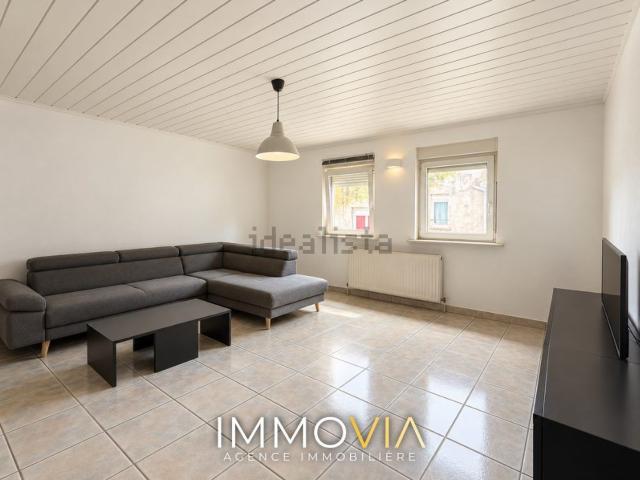 Maison, Hundling