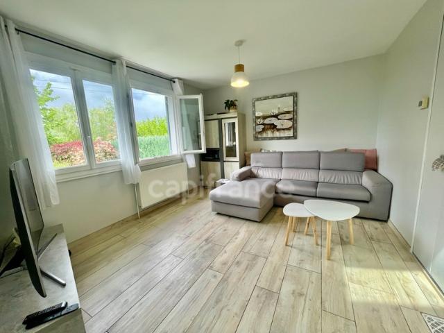 MAISON INDEPENDANDE JARDIN 800 m²