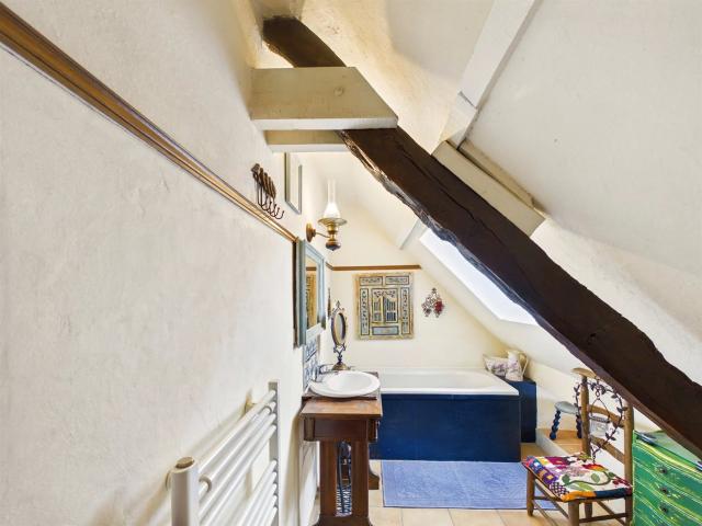 Maison indépendante avec maison d’amis et piscine près de Vi. 137m² Villeneuve