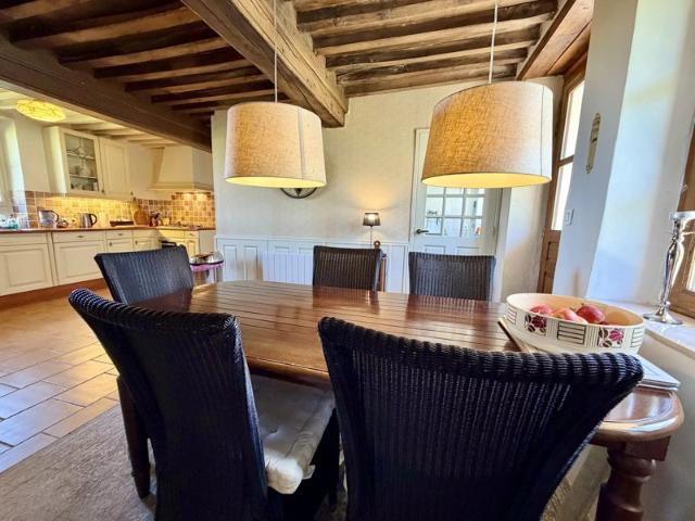 Maison indépendante à vendre avec une vue magnifique près du Lac des Settons