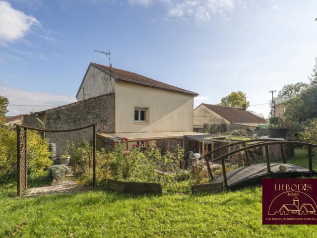 Maison indépendante pleine de potentiel