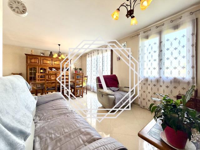 MAISON indépendante 3 CHAMBRES VIVABLE DE PLAIN PIED 529M2 TERRAIN à 8min de CHAMBLY