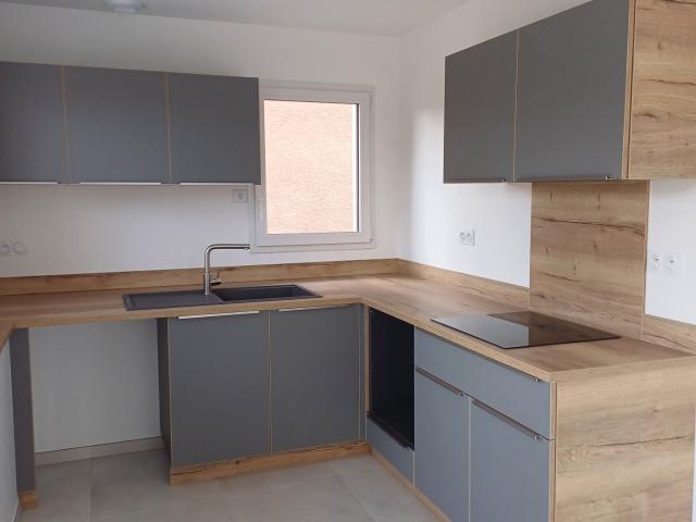 Maison individuelle MEUBLEE T4 Metz Tessy Village