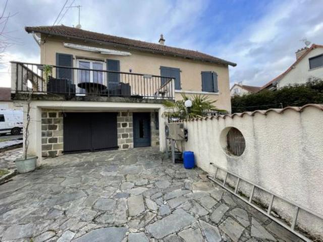 MAISON INDIVIDUELLE AVC PISCINE CHAUFFEE