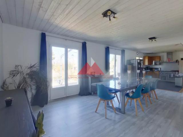 Maison individuelle avec belle superficie et parcelle