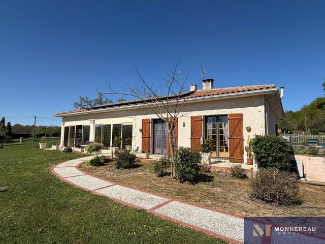 Maison Individuelle Avec Grand Terrain 210m² Les Pins