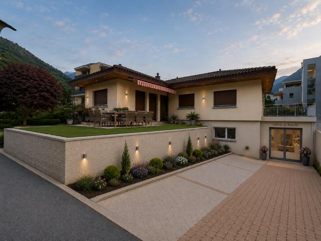 Maison individuelle avec possibilité d'activité indépendante et grande terrasse
