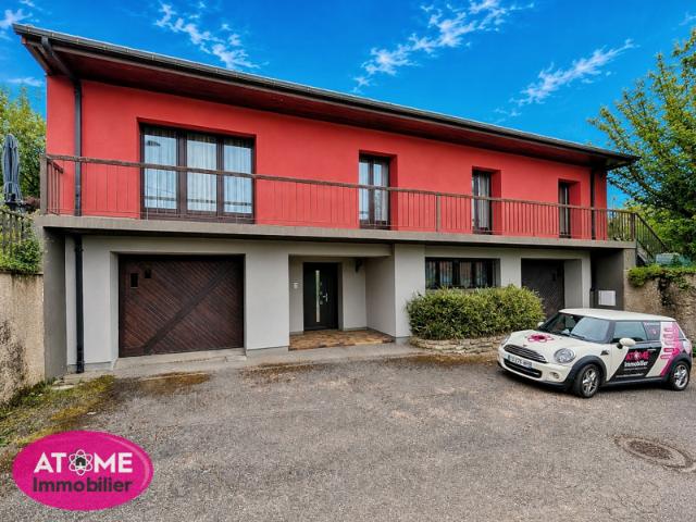Maison individuelle à Auboué, 243m2 dont 122m2 habitables su
