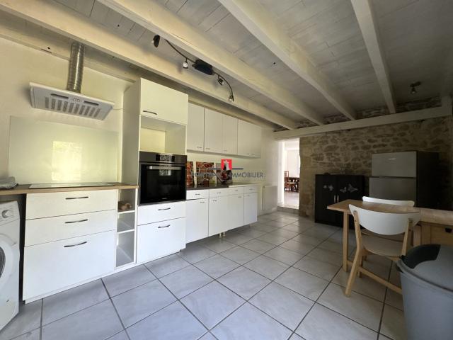 Maison individuelle à louer, 3 pièces Berson 33390